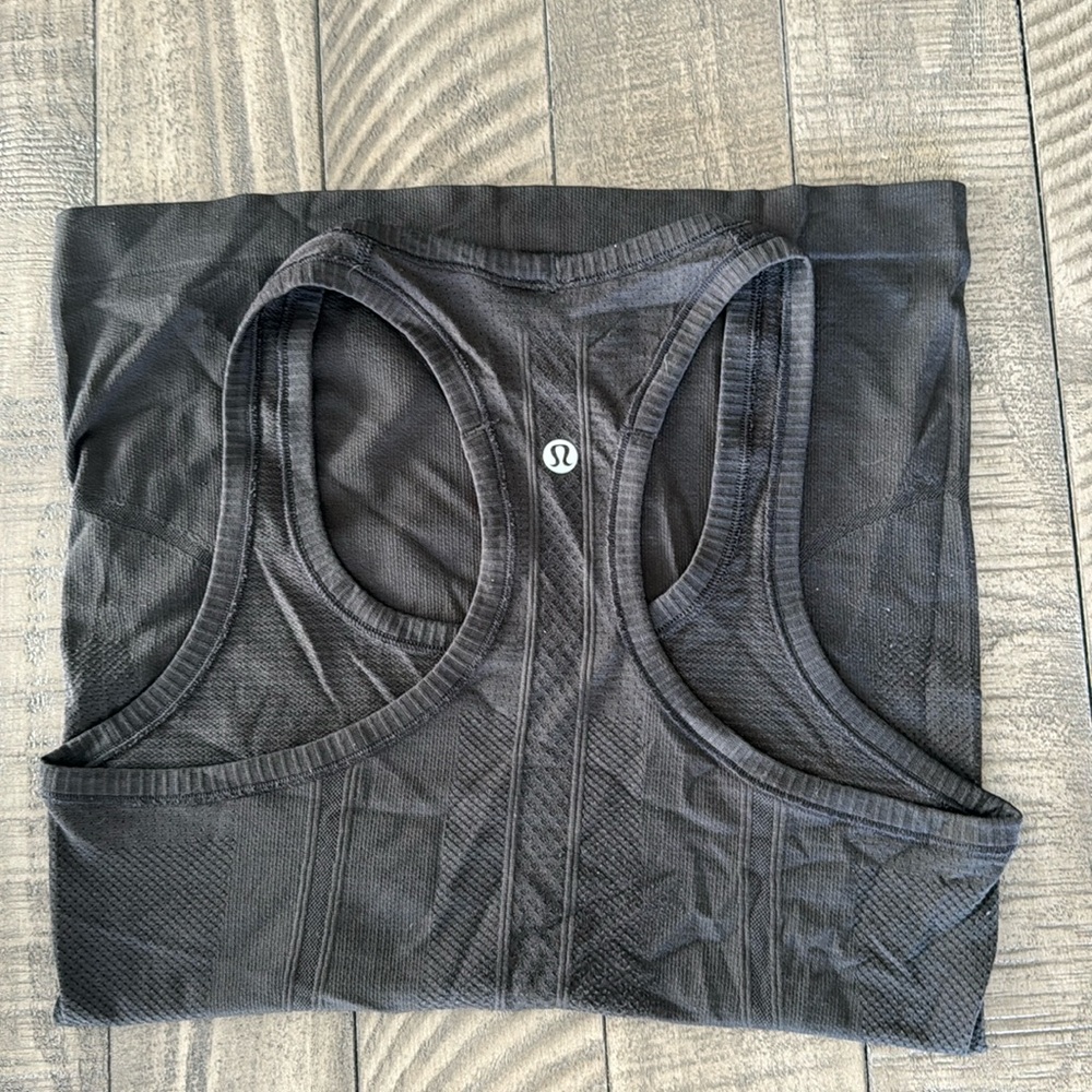 Lululemon swiftly tank top
